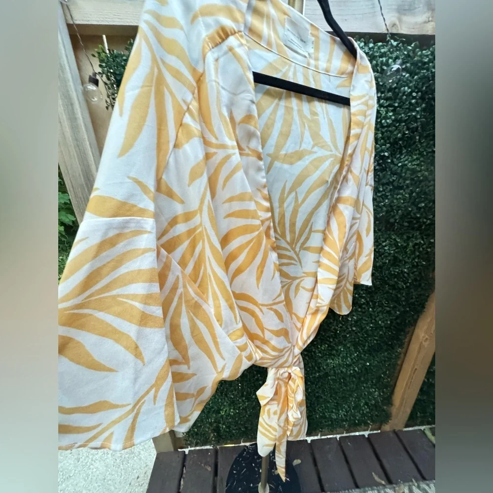 Maison du Soir Magnolia Luxe Robe size XL/2XL NWOT